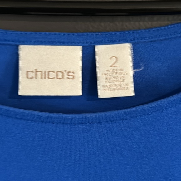 Blue!  Cute pleat back Chico’s tee - Sz 2 (L) - Picture 3 of 3